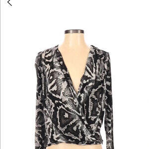Guess Small Sexy snakeskin plunge knotted blouse